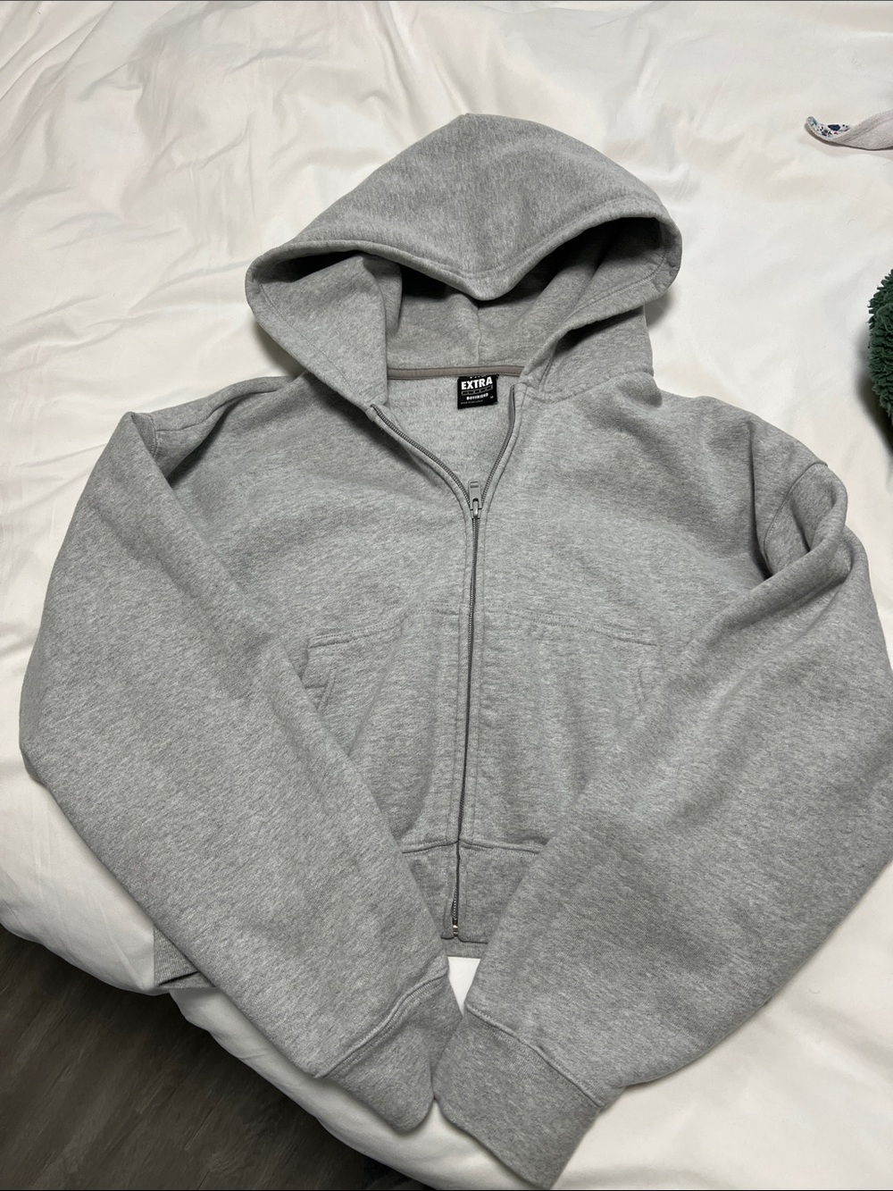 Aritzia hoodie boyfriend size M